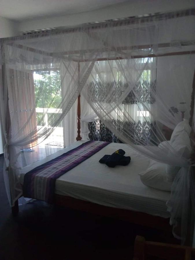 Daasa Guest Mirissa Hotel Exterior photo