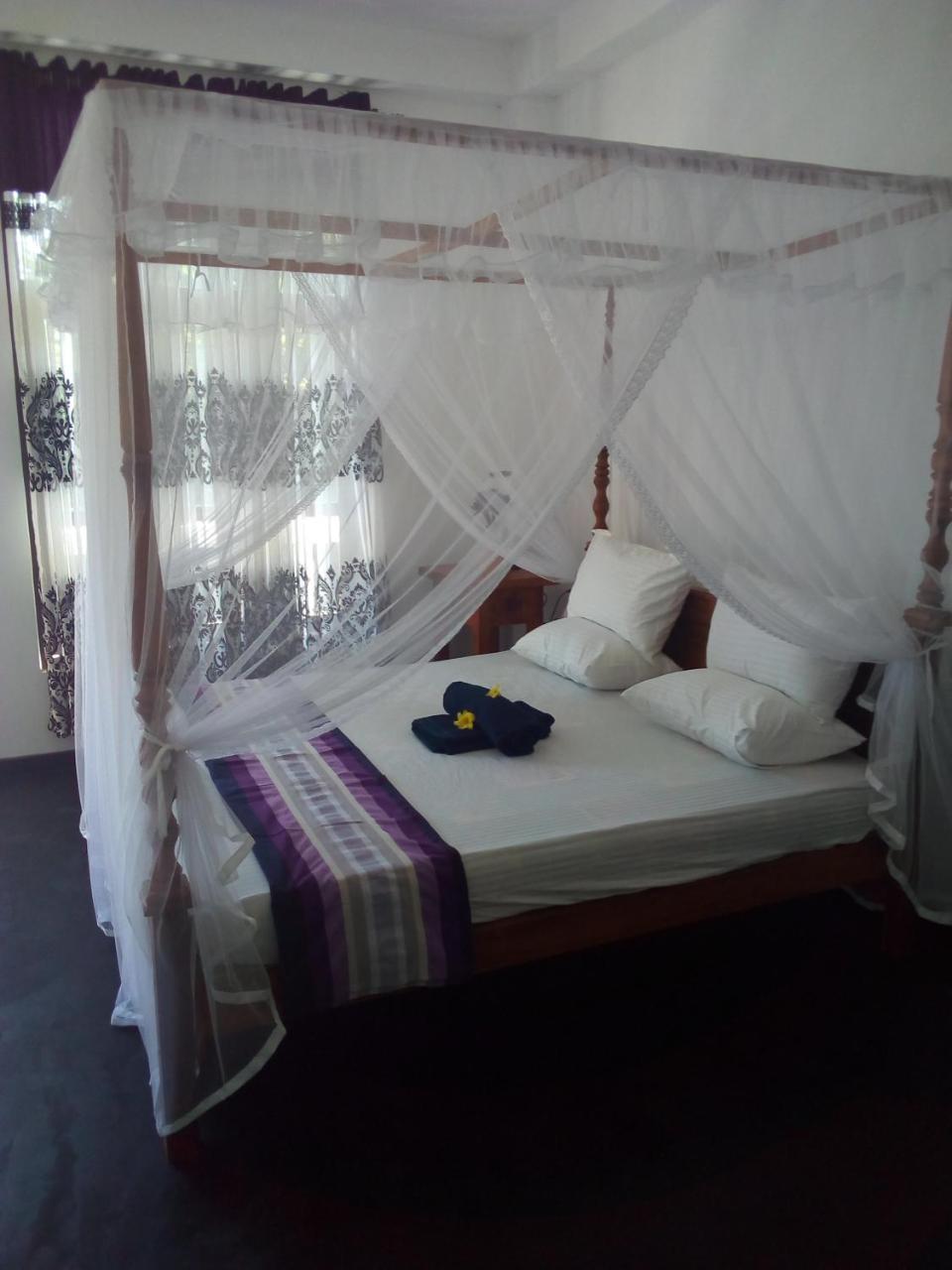 Daasa Guest Mirissa Hotel Exterior photo